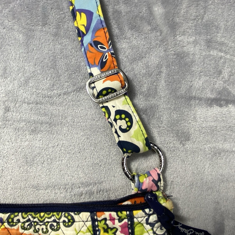 Vera Bradley Crossbody Hipster Purse Bag Retired RIO Pattern Medium Adjustable - Picture 2 of 10